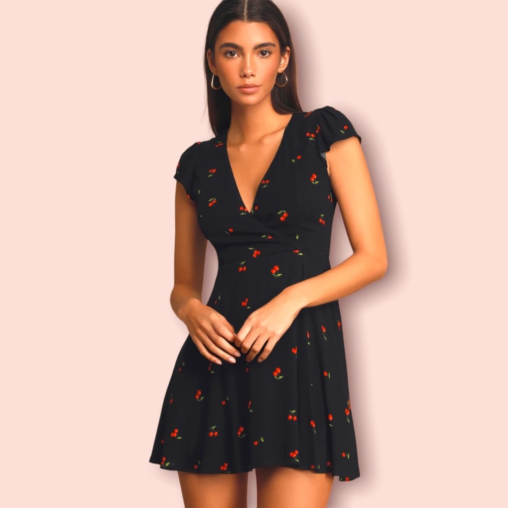 Lulus Best Day Ever skater dress 🍒